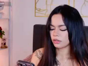 Chaturbate Watch Live Sex Cams of summer_holiday