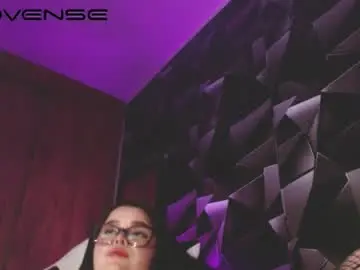Chaturbate Best live sex cam show of carolina_lee12