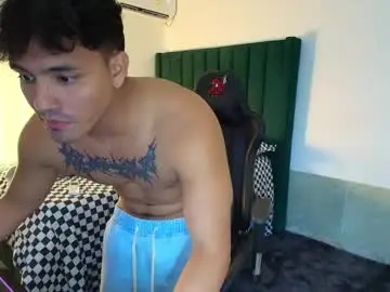 Chaturbate Live Sex Cam of lei_77