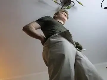 Chaturbate Live Sex Cam of meow_mickey