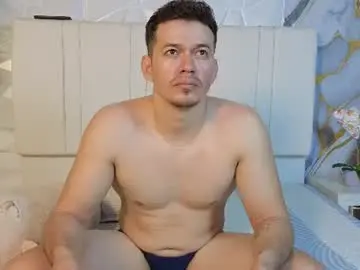 Chaturbate Sex Cam of mily_and_mateo