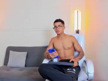 Chaturbate Watch Live Sex Cams of paradise_boy_s