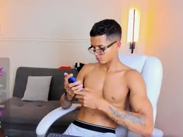 Chaturbate Best live sex cam show of paradise_boy_s