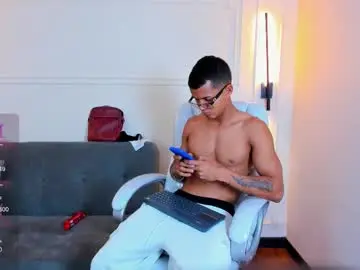 Chaturbate Watch Live Sex Cams of paradise_boy_s