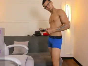 Chaturbate Adult Webcam of paradise_boy_s