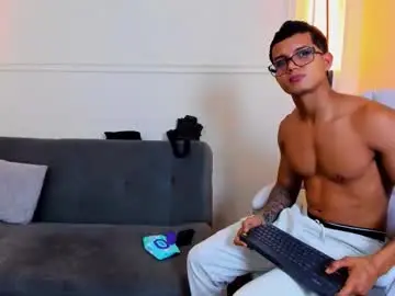 Chaturbate Best live sex cam show of paradise_boy_s