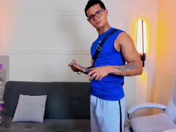 Chaturbate Live Sex Cam of paradise_boy_s