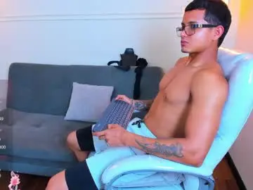 Chaturbate Live Sex of paradise_boy_s