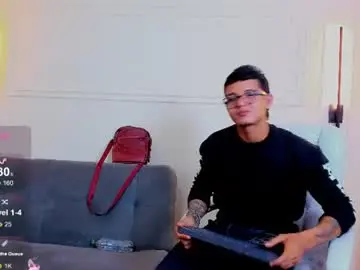 Chaturbate Watch Live Sex Cams of paradise_boy_s