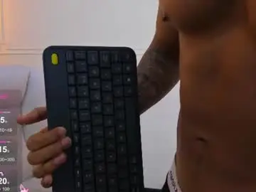 Chaturbate Free Porn Cam of paradise_boy_s