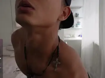 Chaturbate Nude Webcam of paradise_boy_s