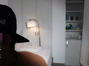 Chaturbate Adult Webcam of paradise_boy_s