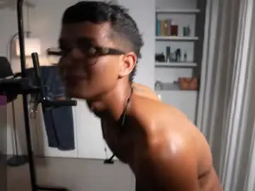 Chaturbate Best live sex cam show of paradise_boy_s