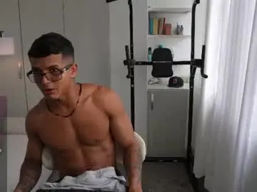 Chaturbate Live Sex Cam of paradise_boy_s