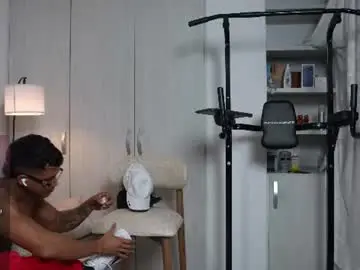 Chaturbate Watch Live Sex Cams of paradise_boy_s