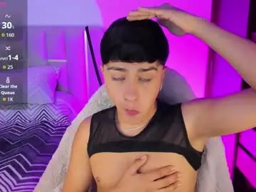 Chaturbate Live Sex Cam of andreewwx_m