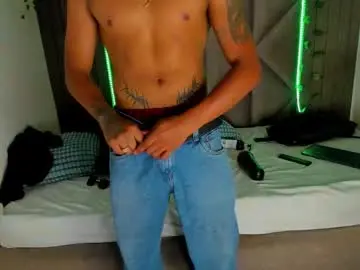 Chaturbate Sex Cam of andrewkenoxx_