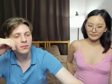 Chaturbate Live Porn of blossomandbee