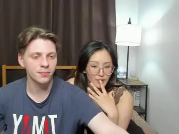 Chaturbate Watch Live Sex Cams of blossomandbee