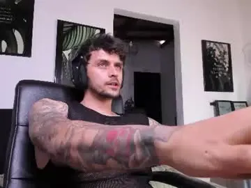 Chaturbate Live Sex Cam of daniele_bunny