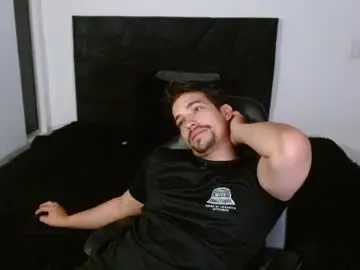 Chaturbate Best live sex cam show of ian_davis