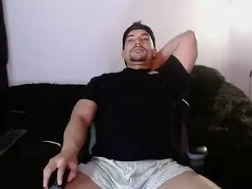Chaturbate Free Porn Cam of ian_davis