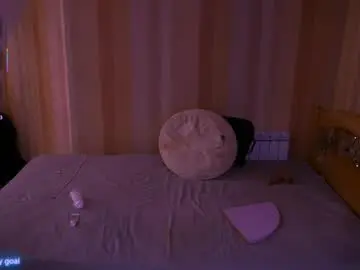 Chaturbate Live Sex Cam of redhead_shark