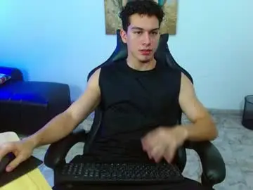 Chaturbate Adult Webcams of ryan_cum18