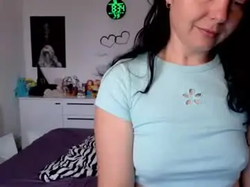 Chaturbate Live Sex Cam of thefarmergirl