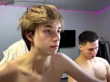 Chaturbate Best live sex cam show of hunks_bromance