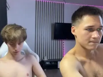 Chaturbate Adult Video Chat of hunks_bromance