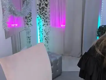 Chaturbate Live Sex Cam of laly_peach