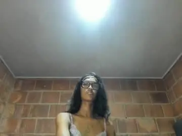 Chaturbate Live Porn of nahomy_james25