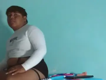 Chaturbate Free Porn Cam of rabbitplayb0y19