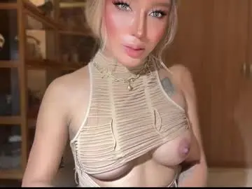 Chaturbate Live Sex Cam of yourlovingpearlita1000