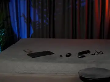 Chaturbate Live Sex Cam of _healing_hottie_