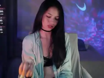 Chaturbate Live Sex Cam of sophia_whispers