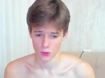 Chaturbate Live Sex Cam of timytwinkboy