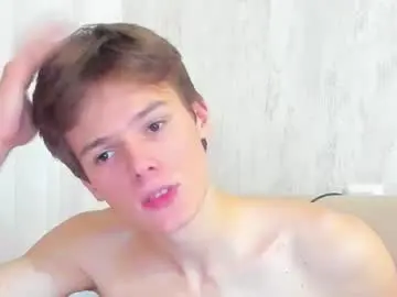 Chaturbate Free Porn Cam of timytwinkboy