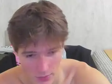 Chaturbate Live Sex Cam of timytwinkboy