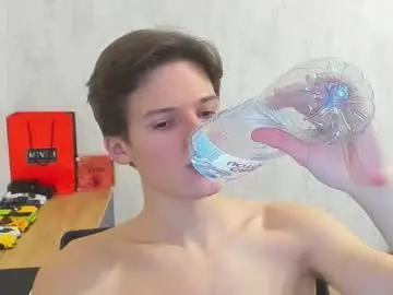 Chaturbate Watch Live Sex Cams of timytwinkboy