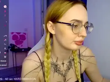 Chaturbate Best live sex cam show of arcticivy