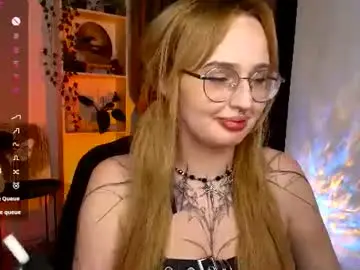 Chaturbate Live Sex Cam of arcticivy