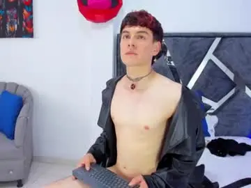 Chaturbate Free Porn Cam of damian_white0
