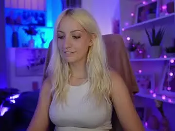 Chaturbate Sex Chat of lucy_cutie_