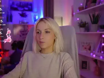 Chaturbate Nude Webcam of lucy_cutie_