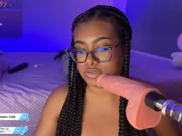 Chaturbate Live Sex Cam of luxynoir