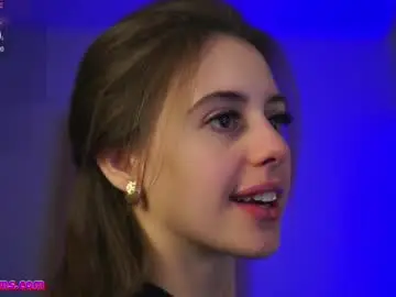 Chaturbate Best live sex cam show of plump_bums