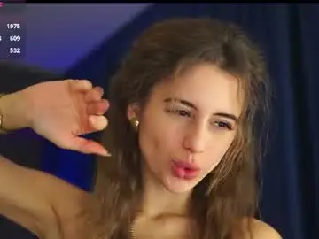 Chaturbate Live Porn of plump_bums