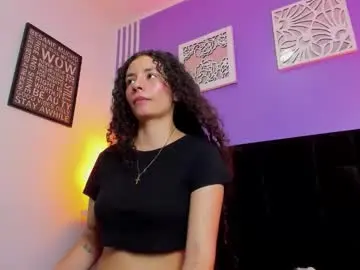 Chaturbate Live Sex Cam of charlotte_queen_of_desire